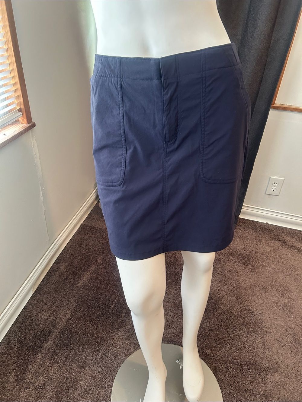 Eddied Bauer Performance Navy Straight Midi Skirt with Front Patch Pockets